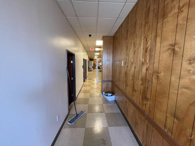More Photos Of 7419 Washington Ave, Pittsburgh Office For Sale