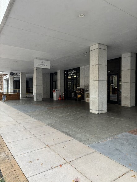 More Photos Of 828 Main St, Lynchburg Office For Lease