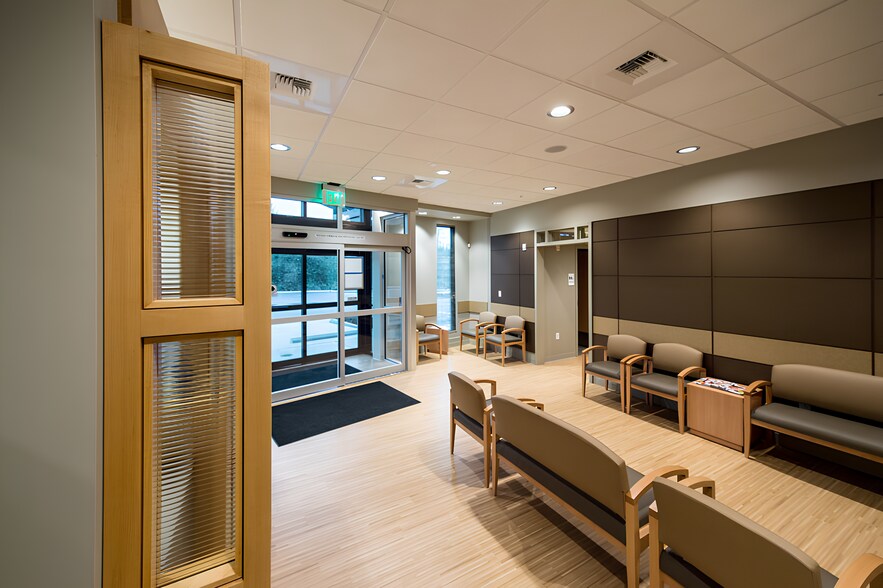 More Photos Of 2500 Squalicum Pky, Bellingham Medical For Sale