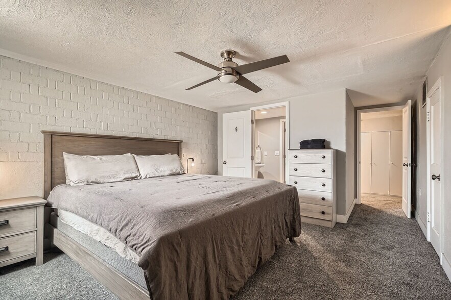 More Photos Of 4009 W 52nd Ave, Denver Specialty For Sale