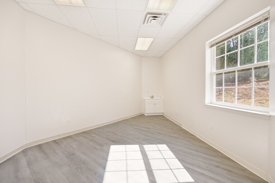More Photos Of 2019 Galisteo St, Santa Fe Office For Lease