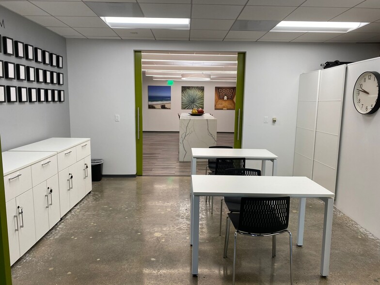 More Photos Of 2642 Michelle Dr, Tustin Office For Lease