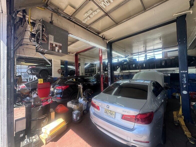 More Photos Of 700 Hamilton Blvd, South Plainfield Auto Repair For Sale