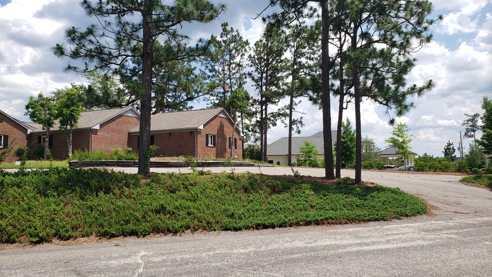 More Photos Of 110 Turner St, Southern Pines Medical For Lease