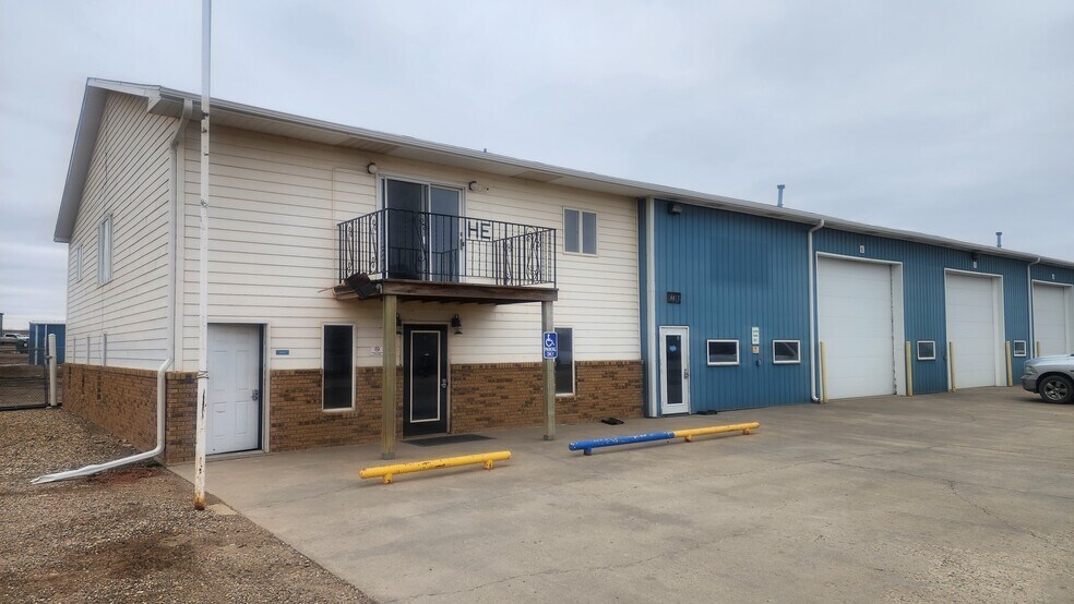 Primary Photo Of 4401 16th Ave W, Williston Warehouse For Lease