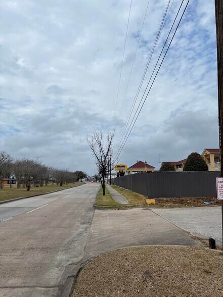 More Photos Of Gulf Freeway & Monroe Rd, Houston Land For Sale