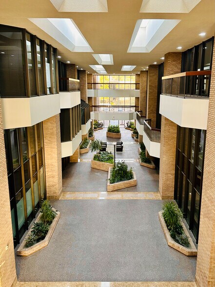 More Photos Of 4550 Post Oak Place Dr, Houston Office For Sale