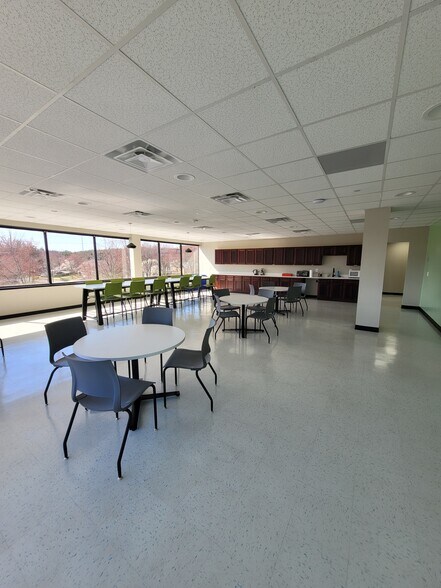 More Photos Of 200 Professional Dr, Gaithersburg Medical For Sale