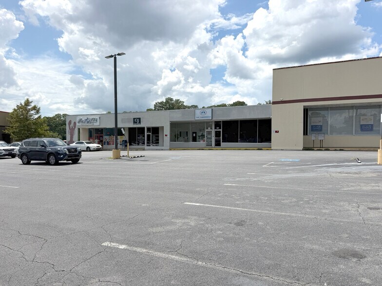 More Photos Of 1014-1080 Gray Hwy, Macon-Bibb Unknown For Lease
