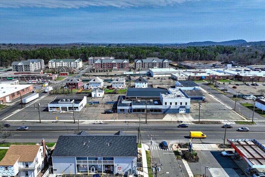 More Photos Of , Hamden General Retail For Sale