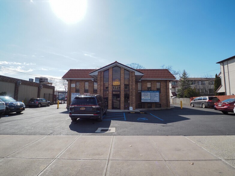 More Photos Of 3930 Richmond Ave, Staten Island Medical For Lease