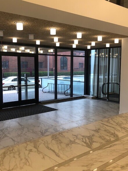 More Photos Of 451 Florida St & 450 Laurel St, Baton Rouge Unknown For Lease