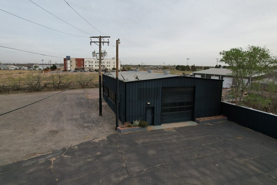 More Photos Of 5308 W Wall St, Midland Freestanding For Sale