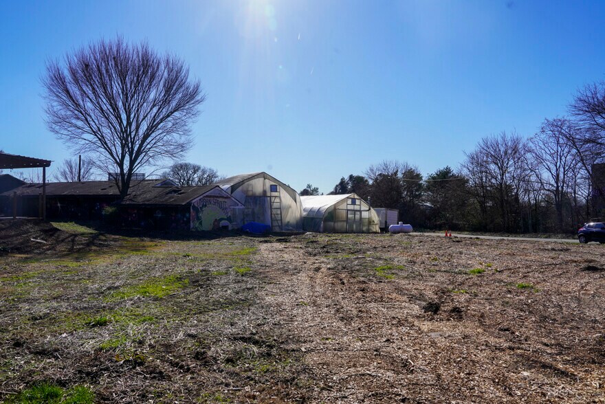 More Photos Of 2200 Reynolds Dr SW, Atlanta Land For Sale