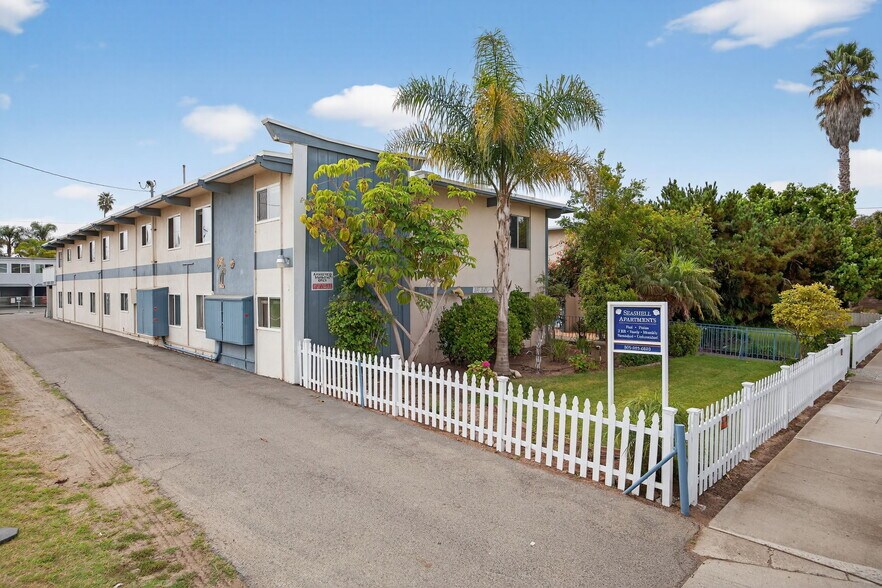 More Photos Of 180 Holly Ave, Carpinteria Apartments For Sale