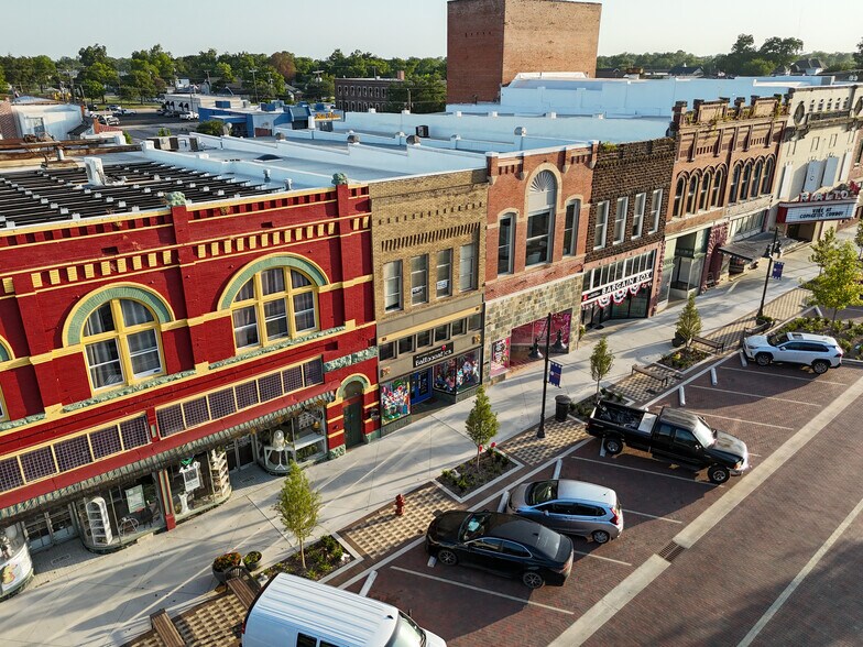 More Photos Of 414 W Main St, Denison General Retail For Sale