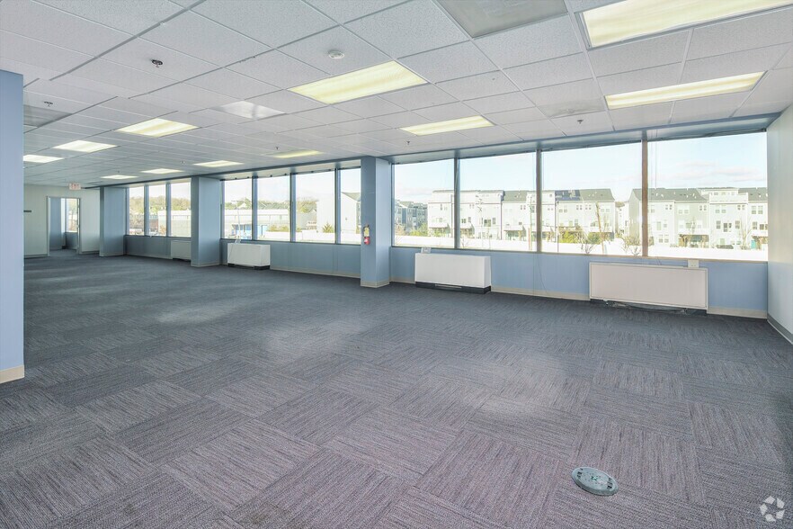 More Photos Of 10210 Greenbelt Rd, Lanham Office For Sale
