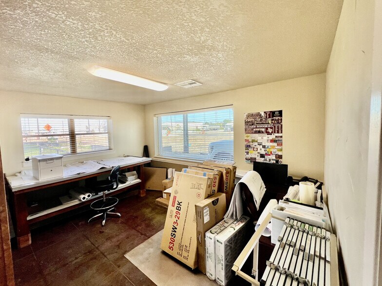 More Photos Of 206 S Columbia Dr, West Columbia Office Residential For Sale