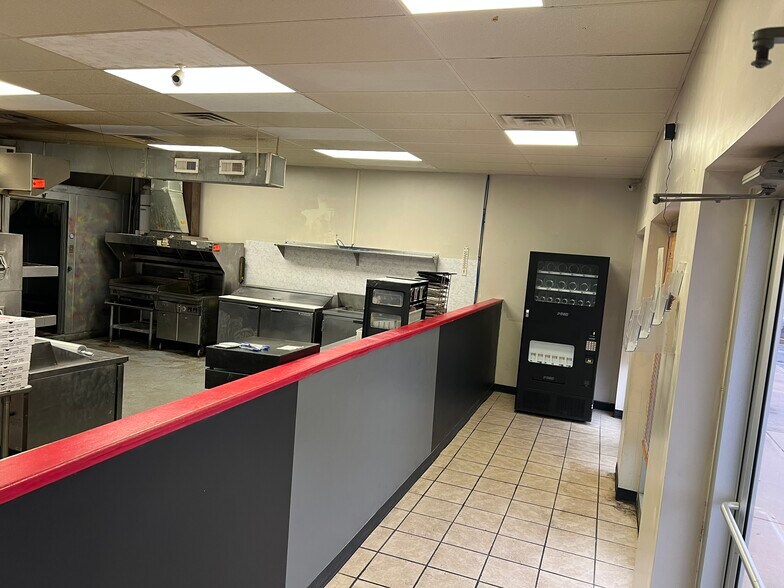 More Photos Of 22775 Three Notch Rd, California Storefront Retail Office For Lease