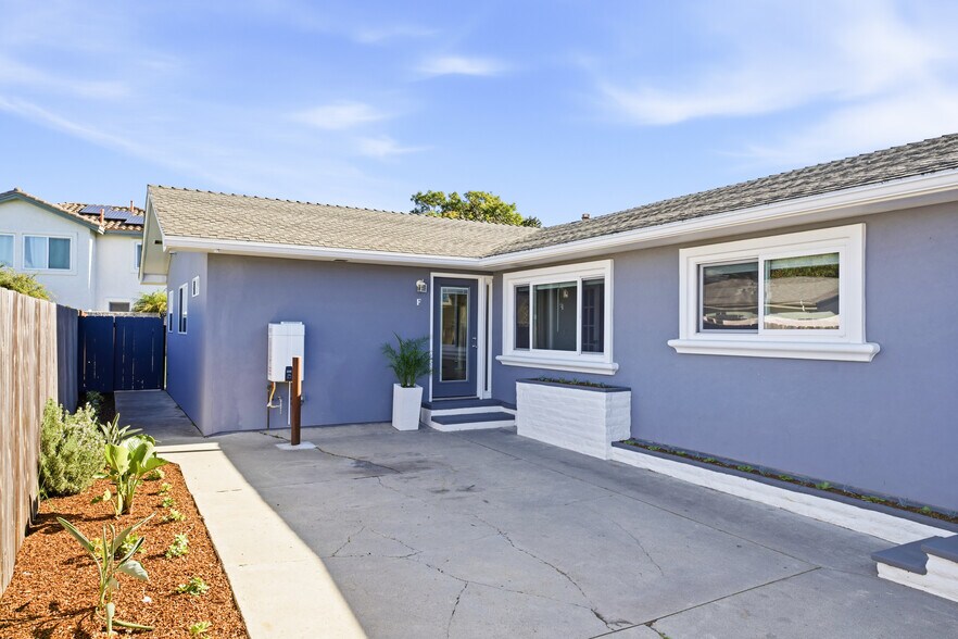 More Photos Of 2652 Jefferson St, Carlsbad Apartments For Sale