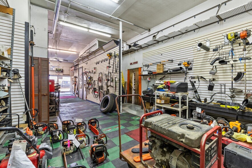 More Photos Of 5 S Main St, High Springs Freestanding For Sale