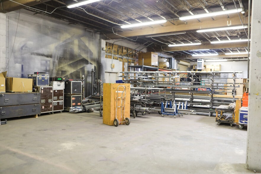 More Photos Of 465 Bishop St NW, Atlanta Warehouse For Sale