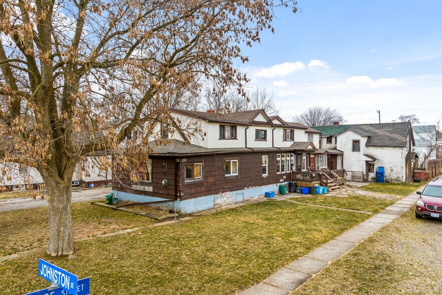 More Photos Of 48 Johnston St, Port Colborne Apartments For Sale