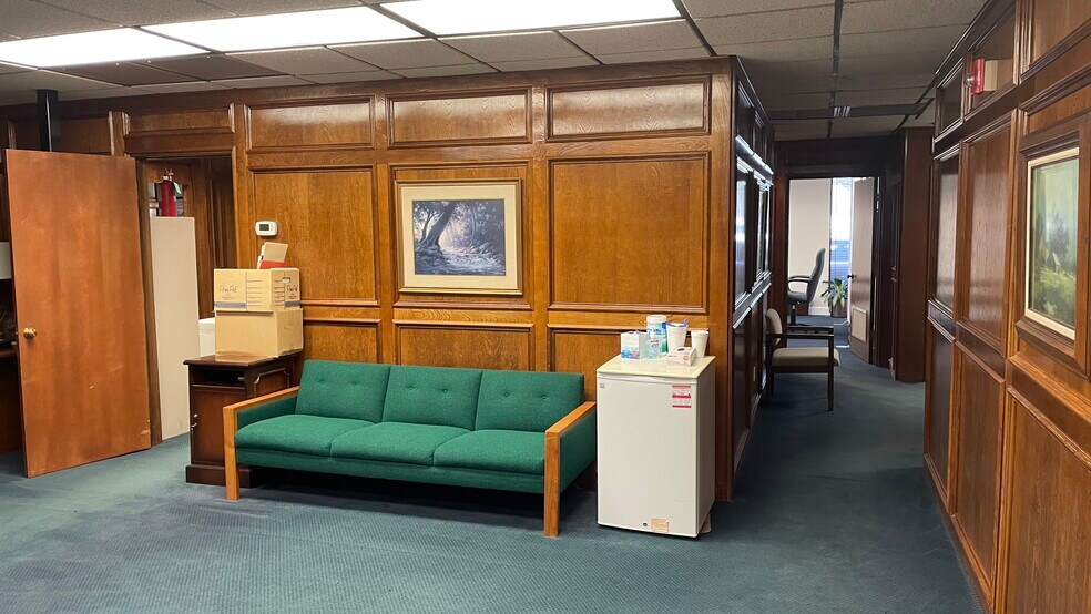 More Photos Of 2801 S Interstate 35 S, Austin Loft Creative Space For Lease