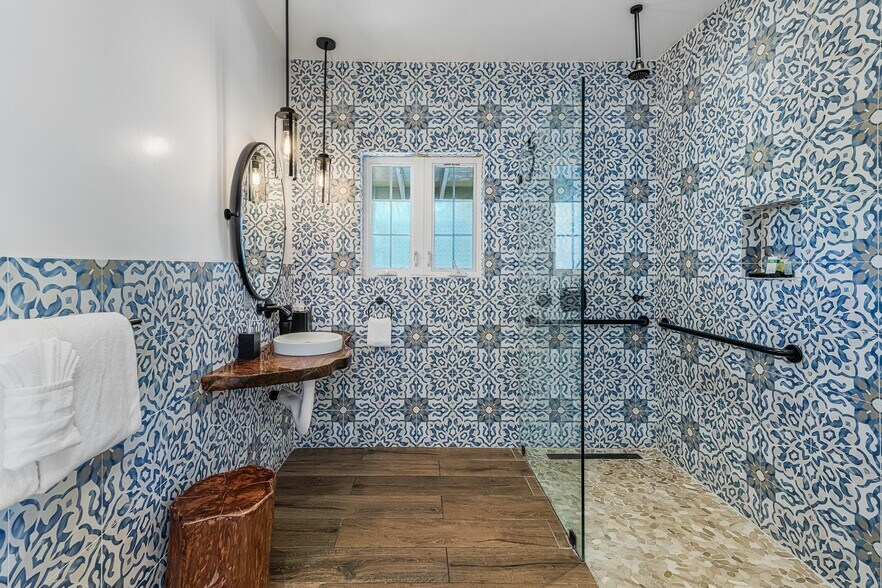 More Photos Of 520 Chuckwalla Rd, Palm Springs Apartments For Sale