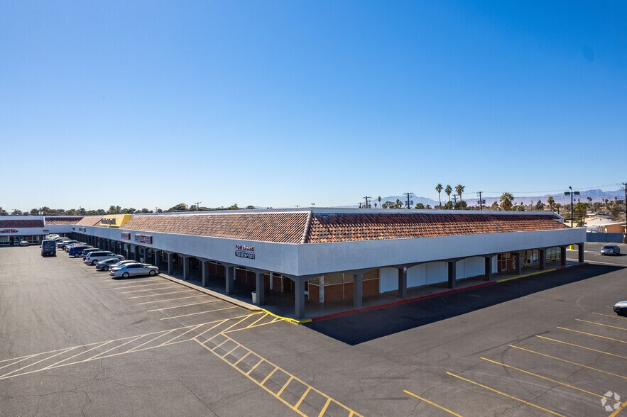 More Photos Of 506-640 S Decatur Blvd, Las Vegas Storefront For Lease