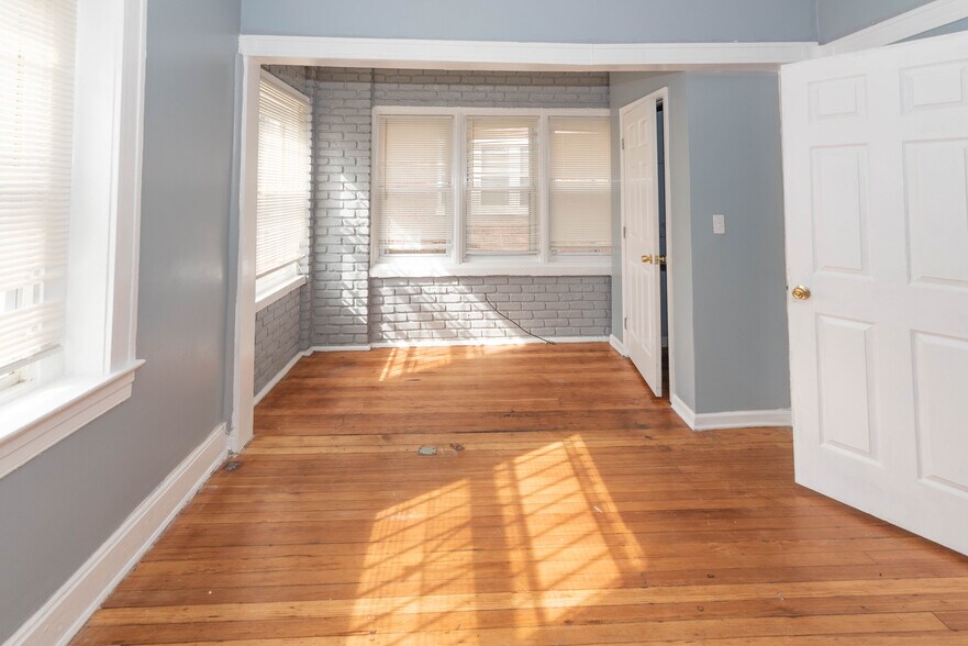 More Photos Of 3210-3212 Walbrook Ave, Baltimore Apartments For Sale