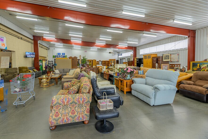 More Photos Of , Longmont General Retail For Sale