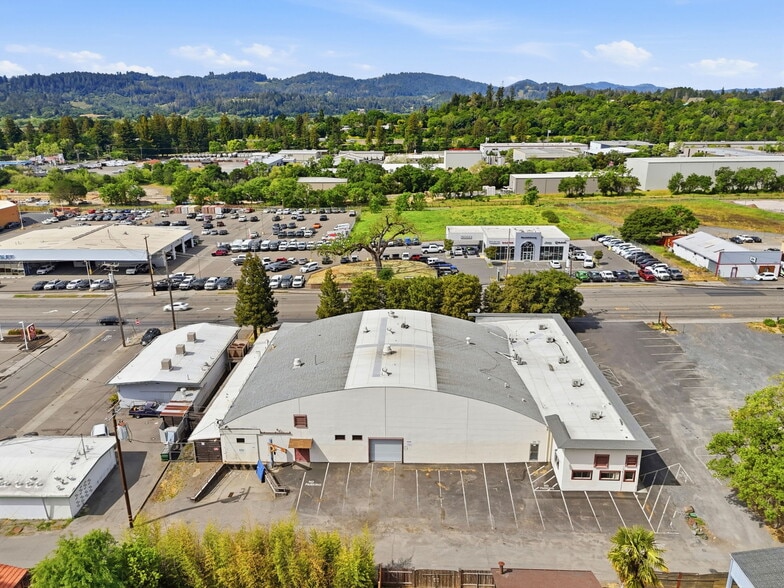 More Photos Of 1420 Healdsburg Ave, Healdsburg Flex For Sale