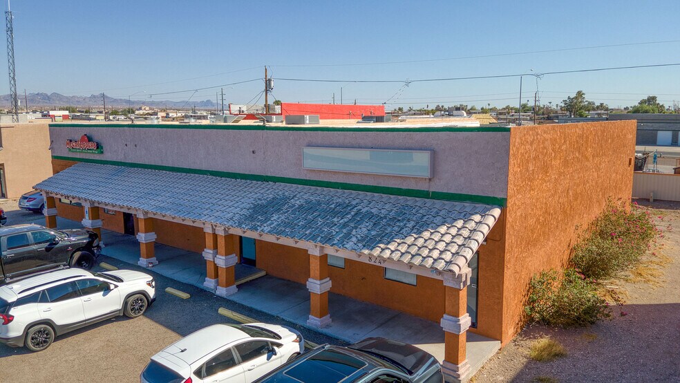 More Photos Of 832 Gemstone Ave, Bullhead City Restaurant For Sale