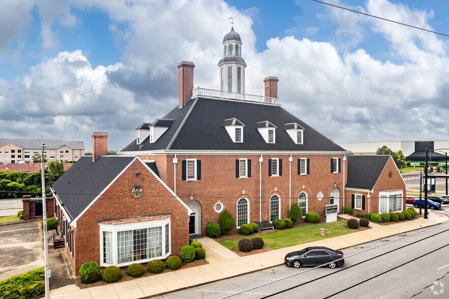 More Photos Of 128 S Washington St, Albany Freestanding For Sale