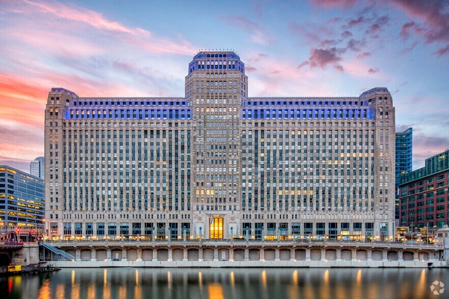 Primary Photo Of 222 Merchandise Mart Plz, Chicago Office For Lease