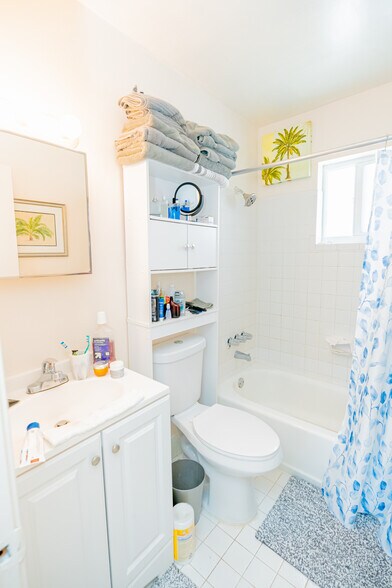 More Photos Of 960 Biarritz Dr, Miami Beach Apartments For Sale