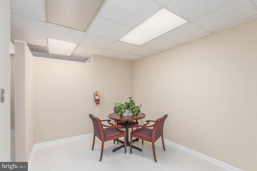 More Photos Of 9615 Champion Ct, Manassas Medical For Lease