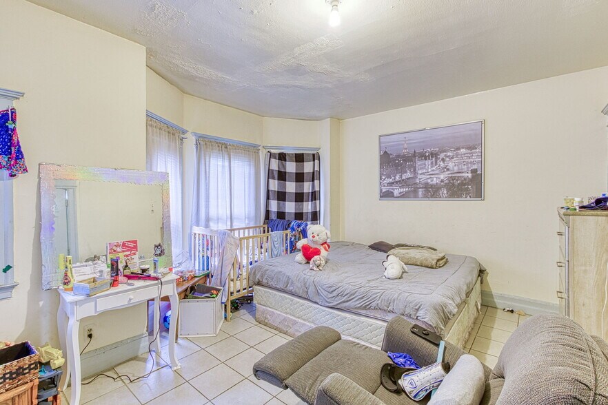 More Photos Of 423 W Grand Blvd, Detroit Apartments For Sale