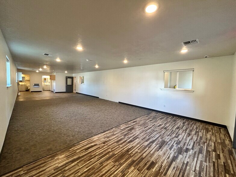 More Photos Of 1065 Tefft St, Corvallis Office For Lease