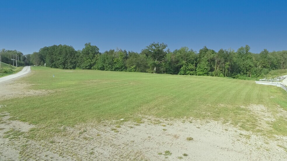 More Photos Of 2381 Zimmerly Rd, Erie Land For Lease