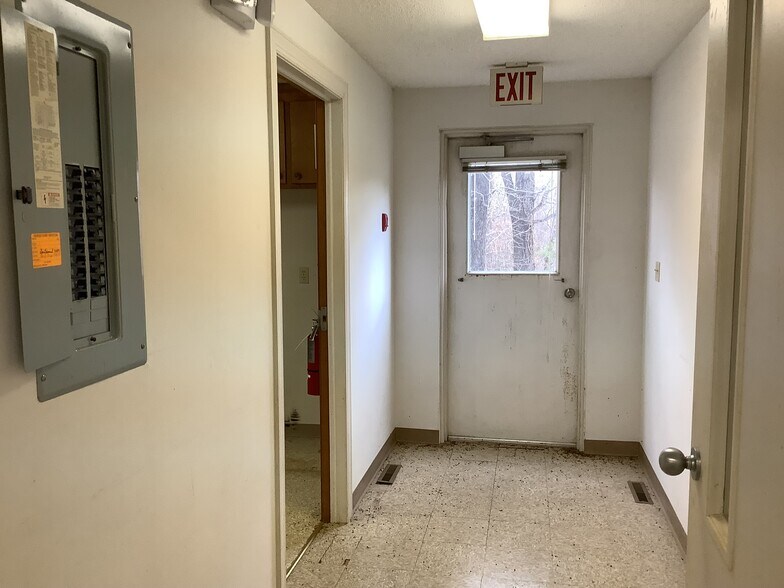 More Photos Of 605 Clarksbury Church Rd, Thomasville Religious Facility For Sale