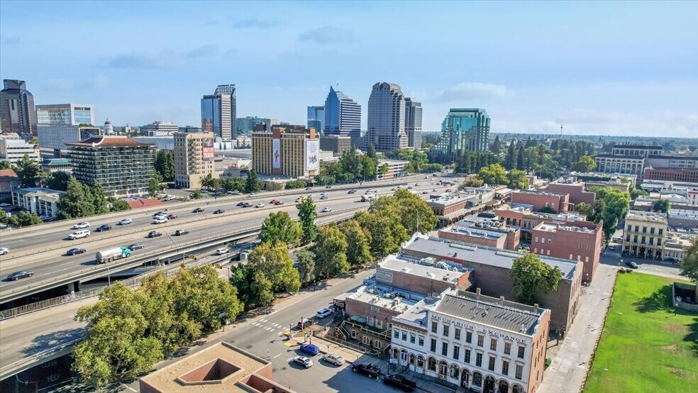 More Photos Of 900-906 2nd St, Sacramento Storefront For Lease