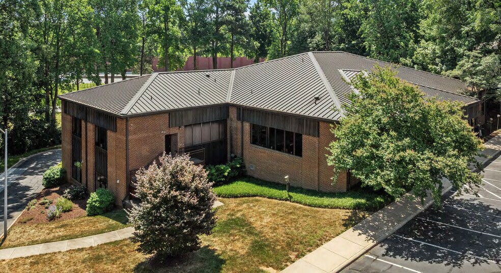 More Photos Of 2310 Myron Dr, Raleigh Medical For Lease