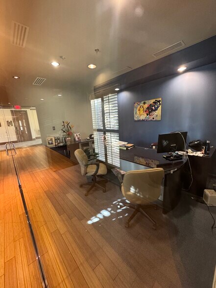 More Photos Of 3085 Fountainside Dr, Germantown Medical For Sale