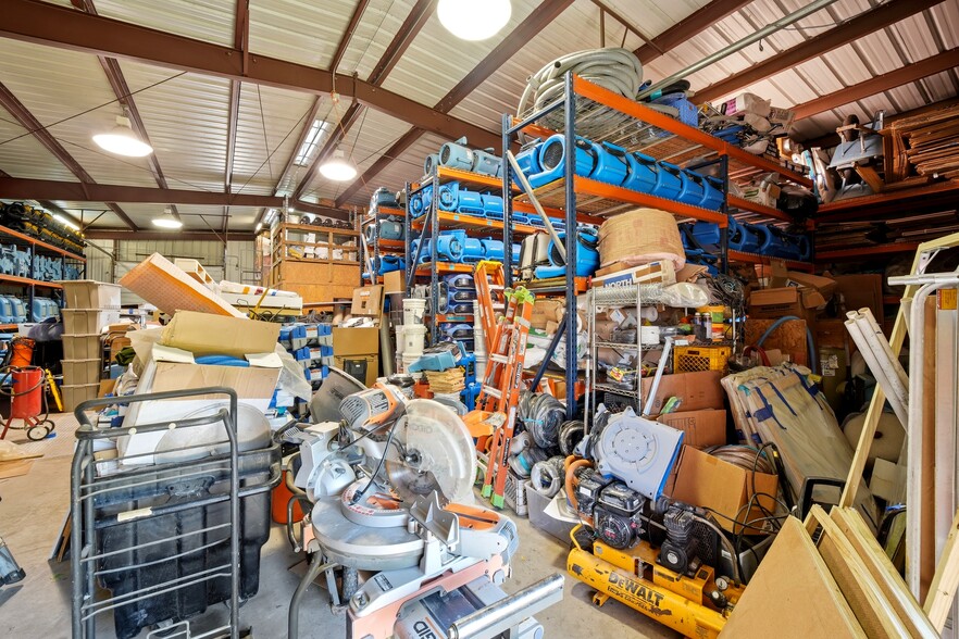 More Photos Of 1309 Illinois Ave, South Houston Warehouse For Sale