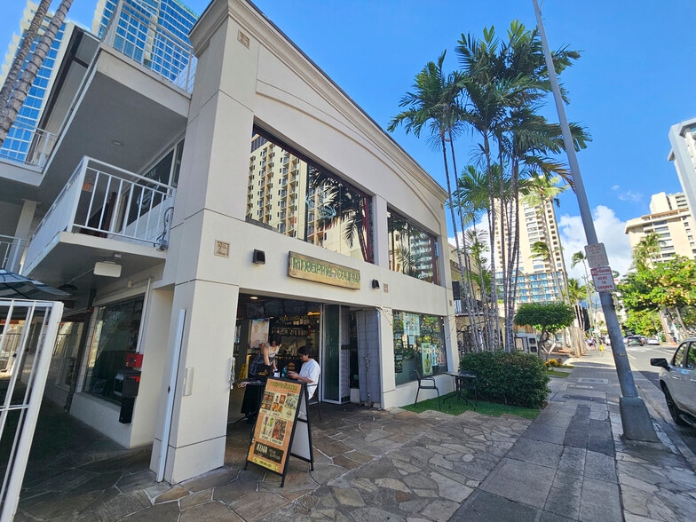 More Photos Of 342 Lewers St, Honolulu Restaurant For Lease
