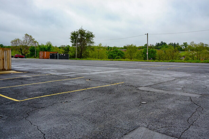 More Photos Of 1701 Martin Springs Dr, Rolla Freestanding For Sale