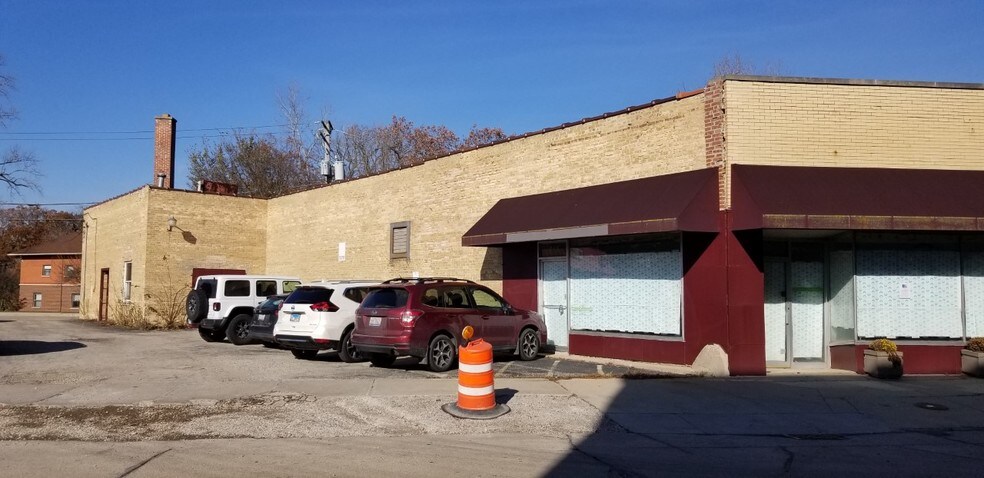 More Photos Of 565 Roger Williams Ave, Highland Park Freestanding For Lease