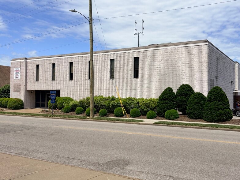 More Photos Of 501 2nd Ave, Charleston Office For Lease